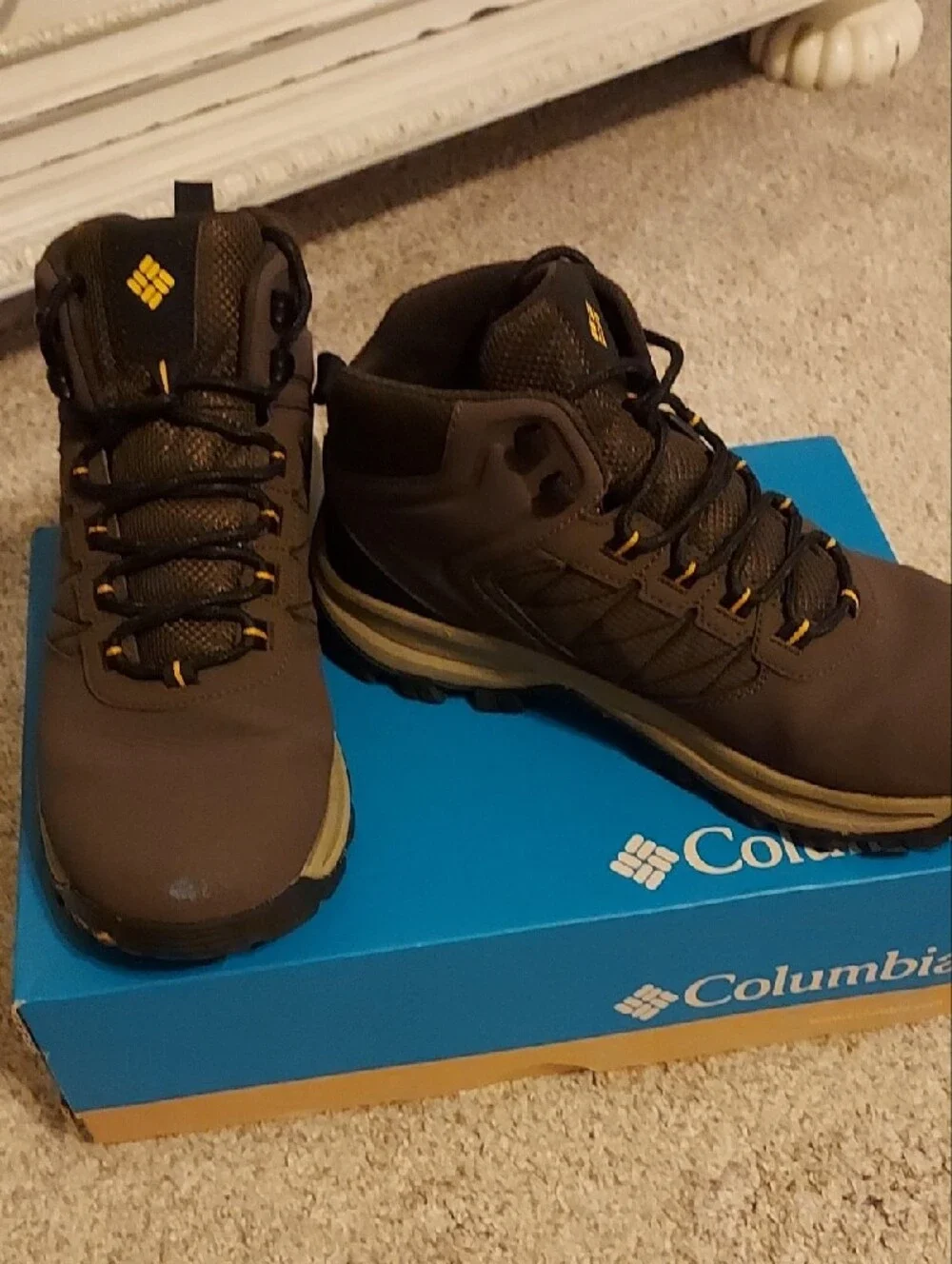 Columbia Transverse Waterproof Hiking Boots Size 9W
